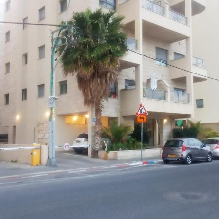 75 négyzetméteres, 2 hálószobás Apartman 2 fürdőszobával Beach Környéke területén Tel-Aviv Kültér fotó