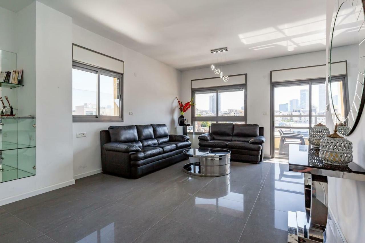 75 négyzetméteres, 2 hálószobás Apartman 2 fürdőszobával Beach Környéke területén Tel-Aviv Kültér fotó